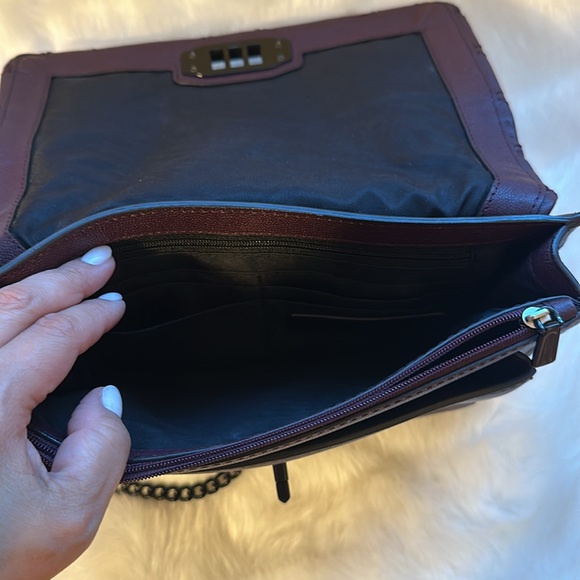 Rebecca Minkoff T’Ami bag with chain strap NWOT hot color for fall 🍁 - Picture 3 of 7